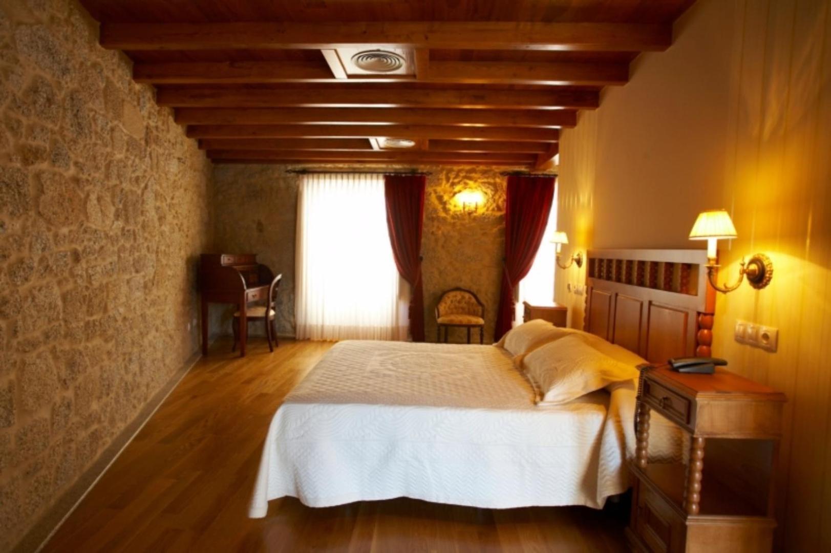 Hotel Vila Do Val Ferreira Buitenkant foto