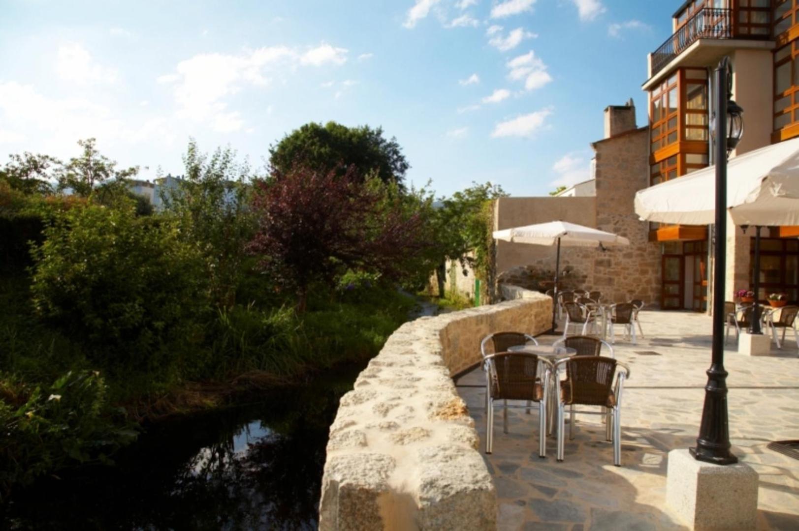 Hotel Vila Do Val Ferreira Buitenkant foto
